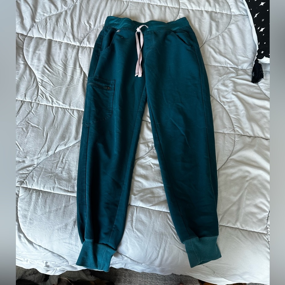 XS Petite figs teal joggers